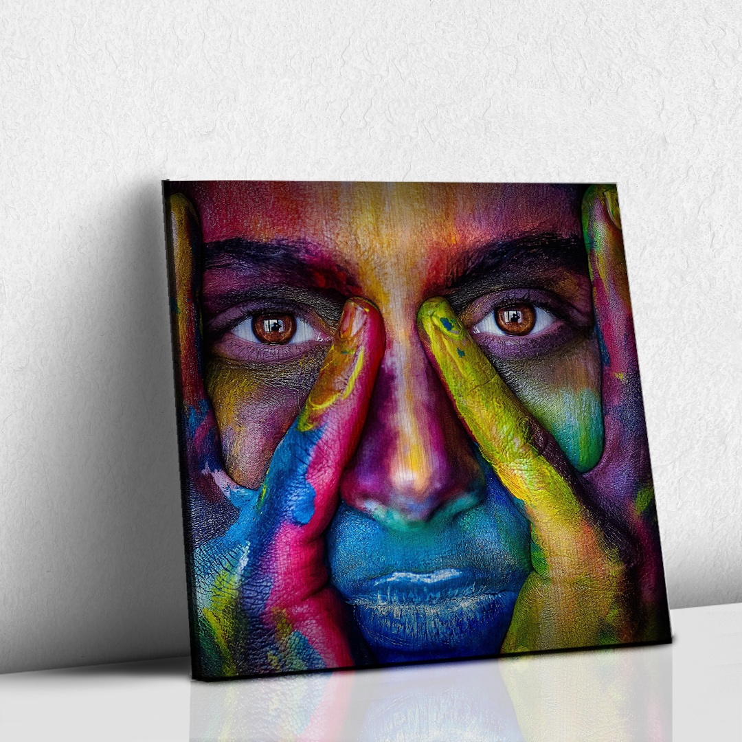 Mujer colorida